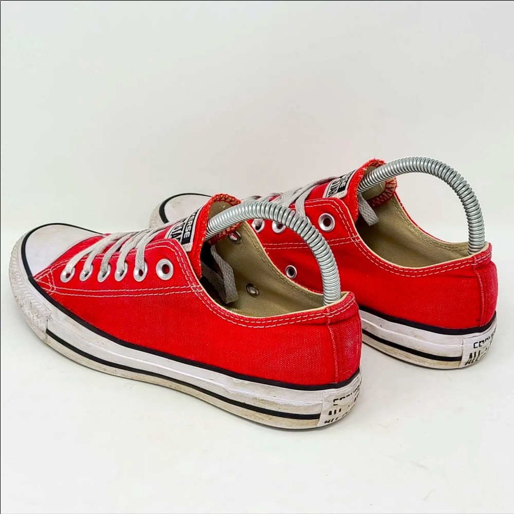 Red Converse - Picture 6 of 8